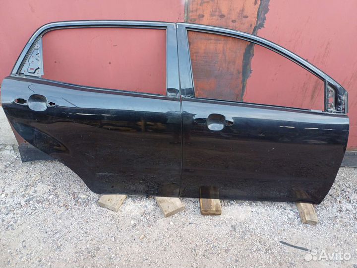 Дверь передняя задняя правая Ssangyong Action New