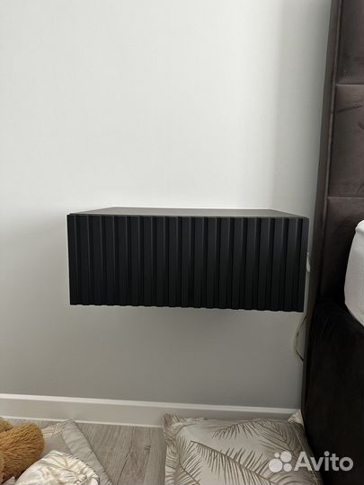 Тумба прикроватная