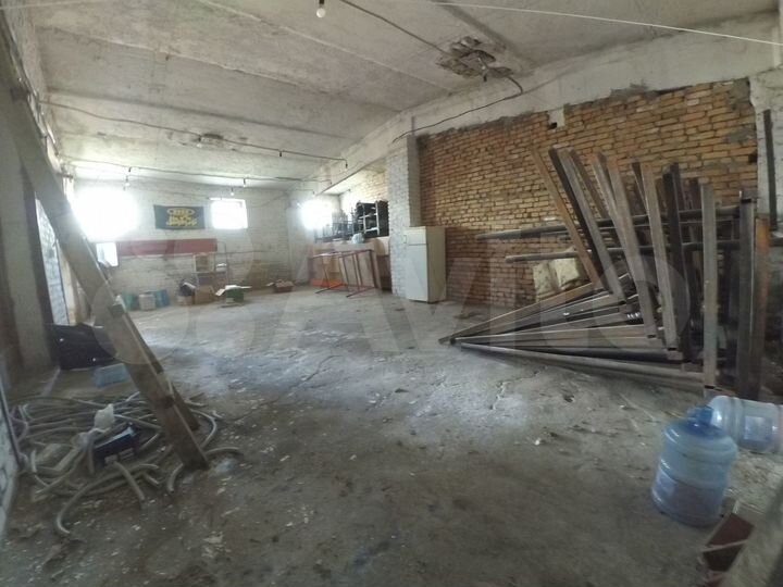 Склад, 422 м²