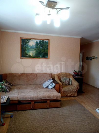 Дом 61 м² на участке 2 сот.