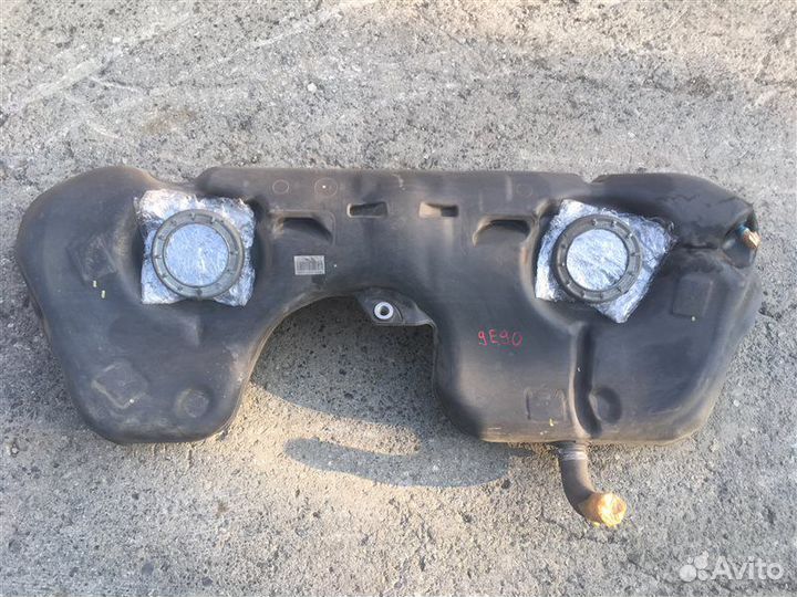 Топливный бак Bmw 3-Series E90 N46B20 2007