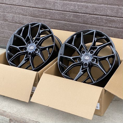 Литые диски Khann 8.5×R19 5×114.3