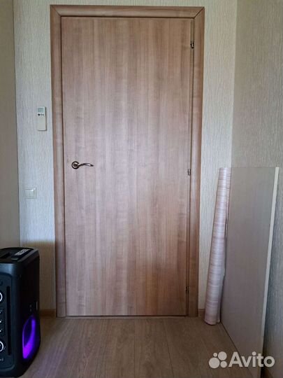Двери межкомнатные с коробкой новые