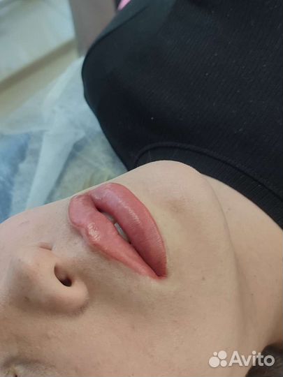 Перманентный татуаж бровей, губ