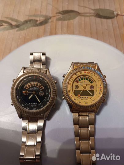 Часы Sharp