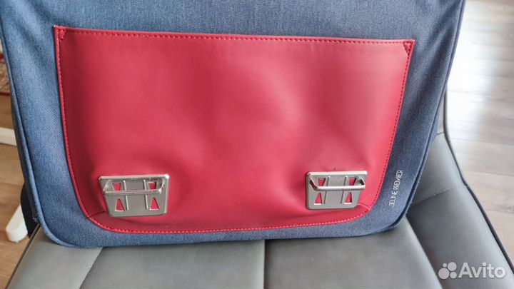 Портфель jeune premier