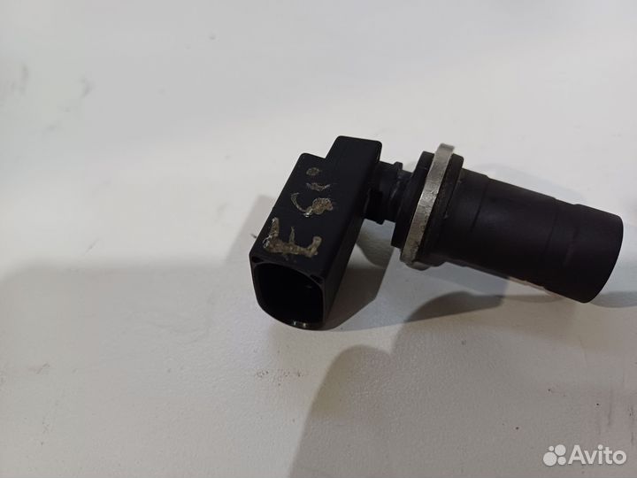 Датчик положения коленвала BMW5E60 M54B25