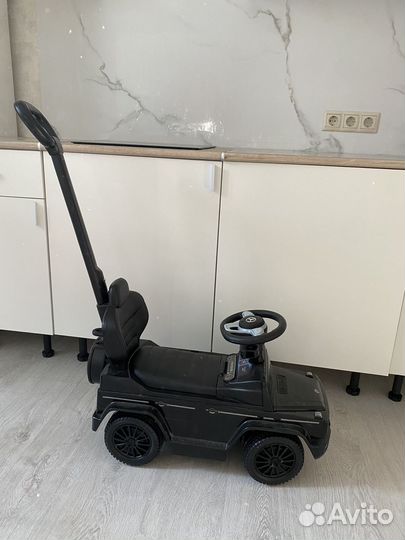 Детская машинка каталка mercedes