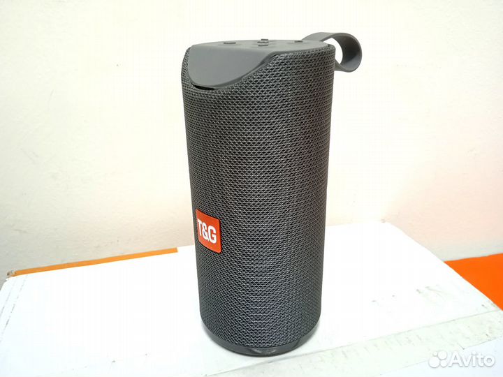 Портативная Колонка с Bluetooth и Радио