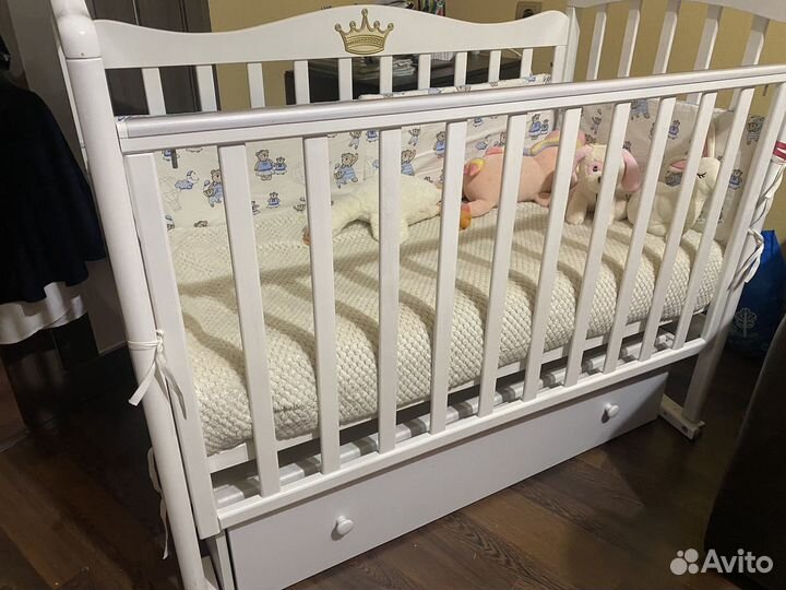 Детская кроватка