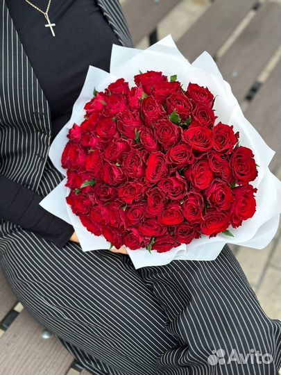 Букет из красных роз Мадам Ред с доставкой
