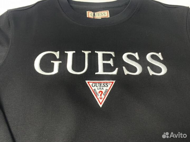 Найдите свой стиль с свитшотом Guess