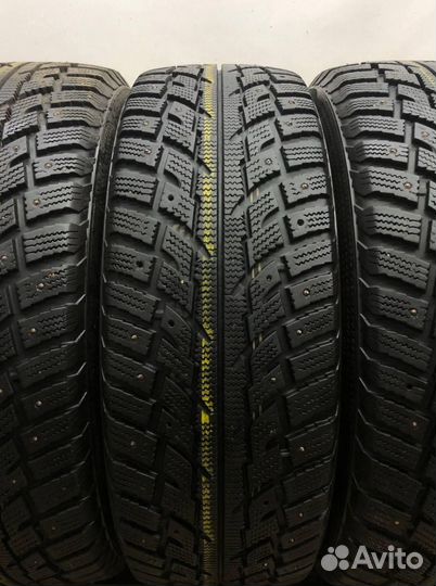 Marshal I'Zen RV Stud KC16 235/60 R18 117R