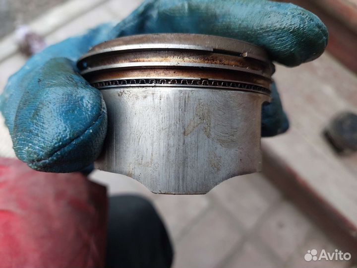 Поршня лансер 9 4g18