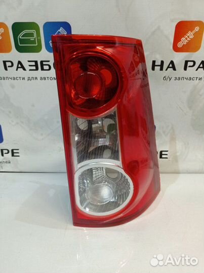 Фонарь задний правый LADA Largus