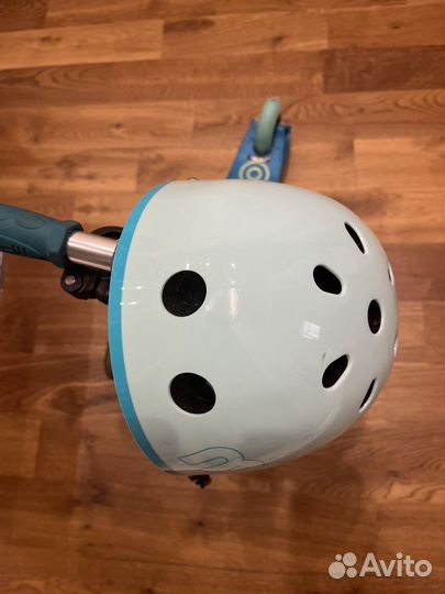 Самокат и шлем micro