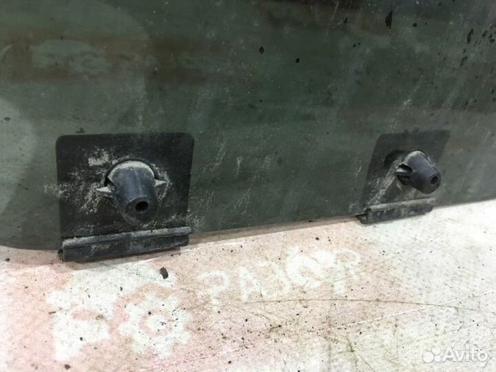 Стекло двери заднее правое Renault Duster HSM