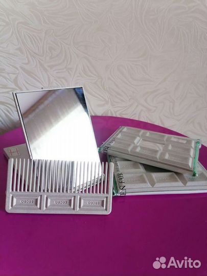 Зеркало карманное