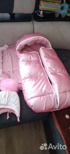 Комплект на выписку для девочки демисезонный