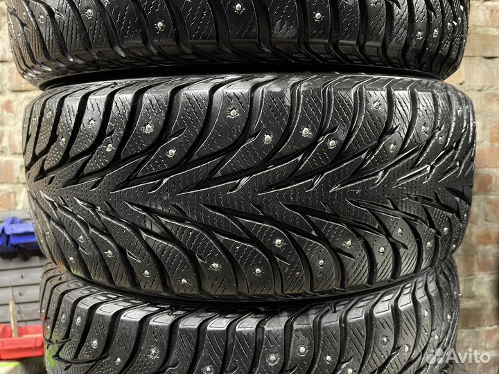 Yokohama IceGuard Stud IG65 205/55 R16