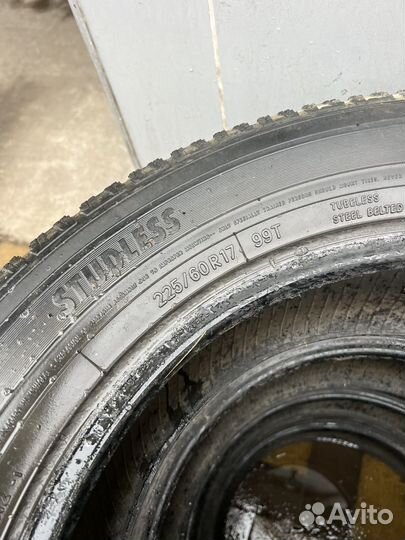 Toyo Observe GSi-5 225/60 R17 99T