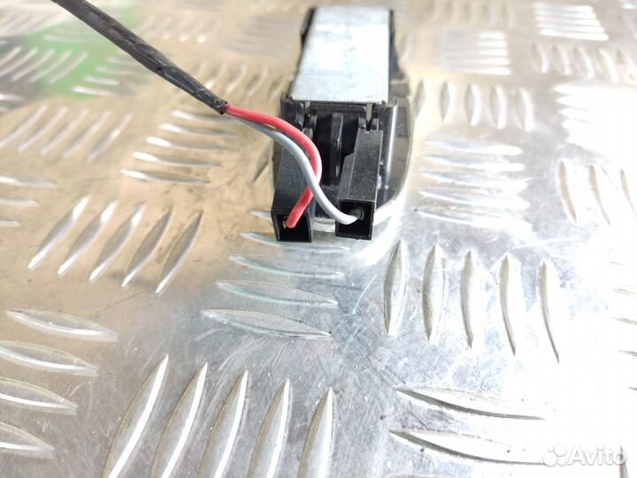 Плафон салонный Opel Omega B