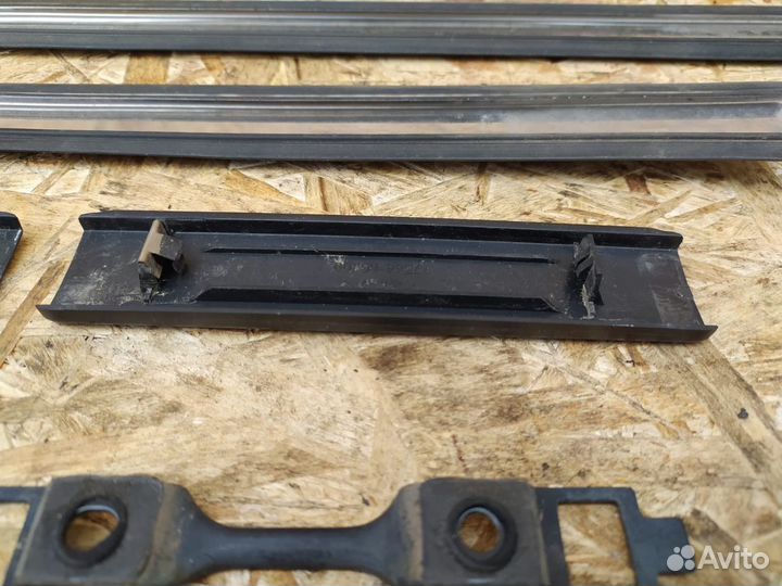 Молдинг крыши Suzuki Grand Vitara 3 правый к-т