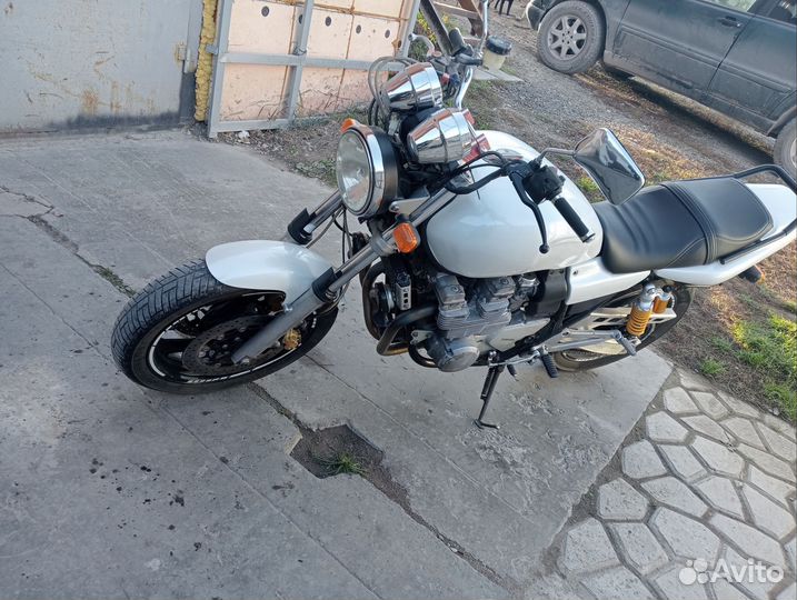 Продам Ямаху XJR 400