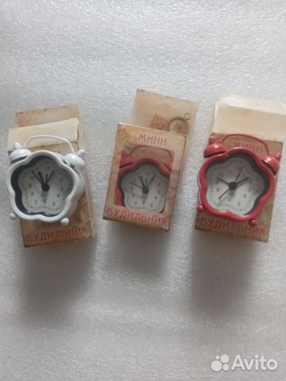 Часы будильник