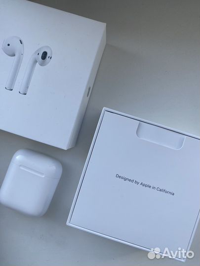 Apple airpods 2