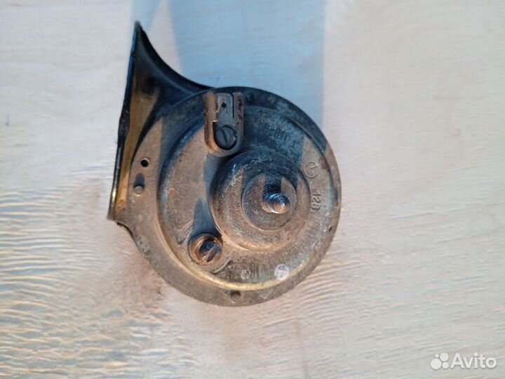 Звуковой сигнал улитка тон низкий