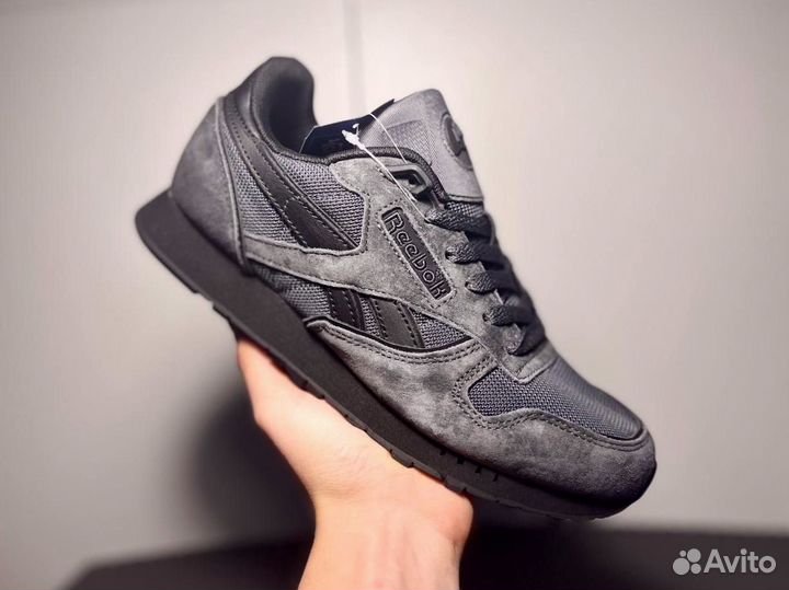 Кроссовки Reebok модные