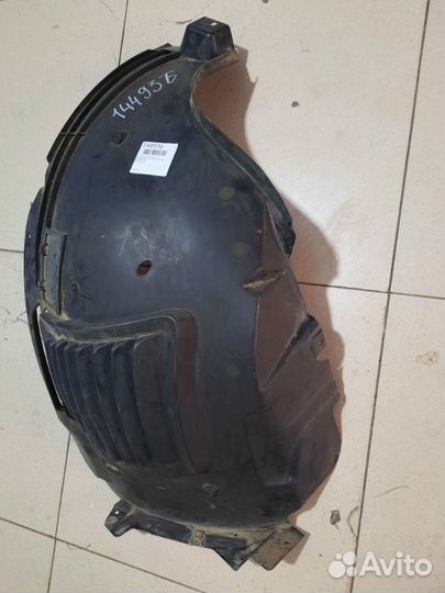 Подкрылок передний правый Mercedes Benz Gle W167