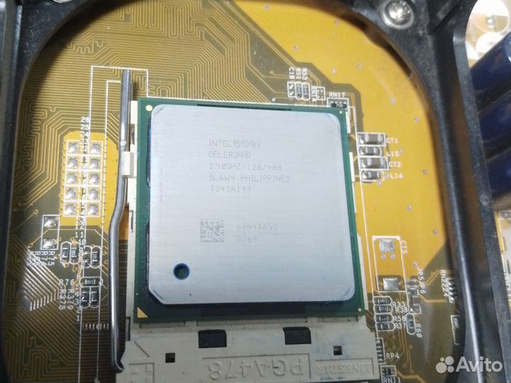 Материнская плата с процессором