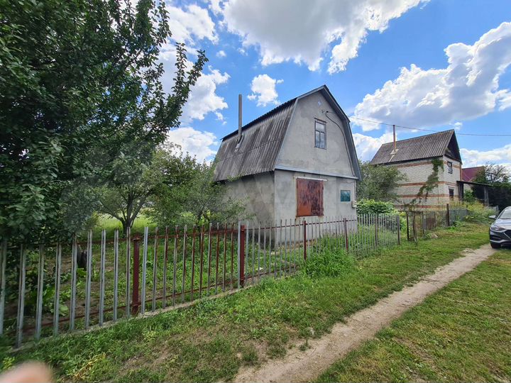 Дом 25 м² на участке 5 сот.