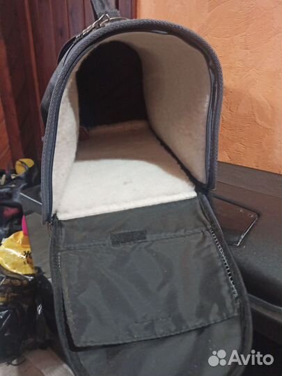 Переноска для кошек и собак