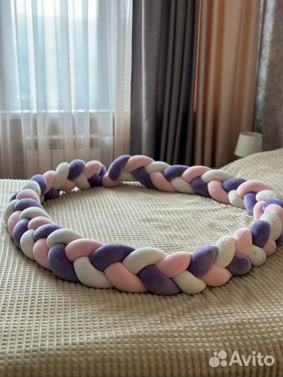 Бортик в кроватку