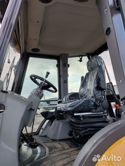 Экскаватор-погрузчик LGCM LGB88H, 2023