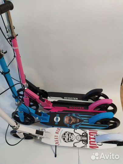 Самокат с ручным тормозом новый