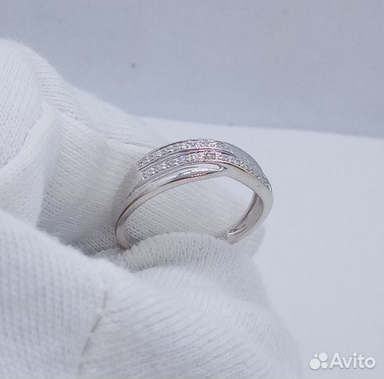 Золотое кольцо с бриллиантами дорожка