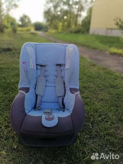 Автомобильное детское кресло от 0-9 кг и от 9-18кг