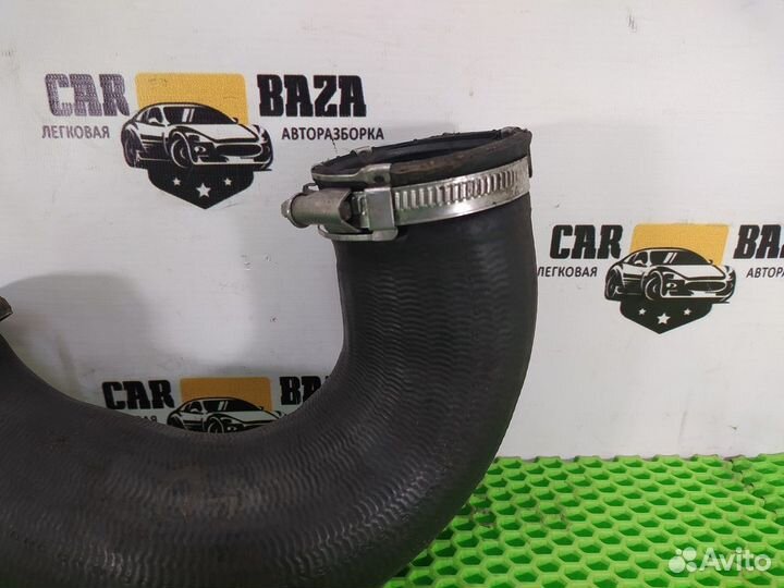Патрубок интеркулера Audi Q7, Volkswagen Touareg
