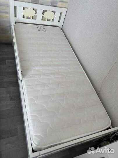 Детская кровать IKEA с матрасом