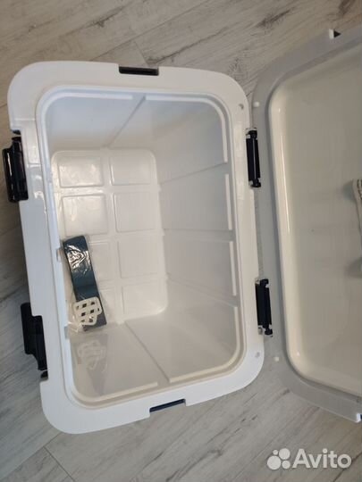 Термоконтейнер (сумка-холодильник) 20л пластиковый