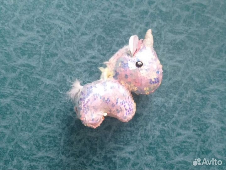 Игрушки пакетом мишка,ёжик,еденорожка,котик