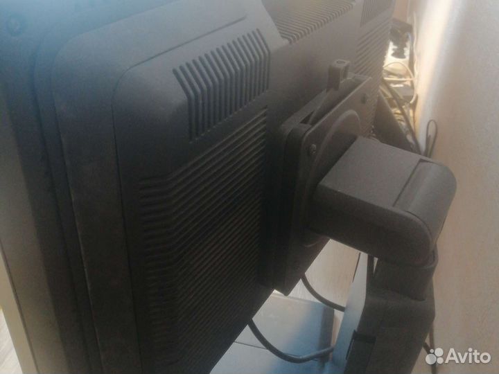 Монитор HP LP2065 с проблемным бп