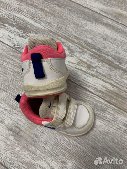 Кроссовки Nike