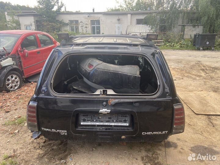 Запчасти на Chevrolet trailblazer 1