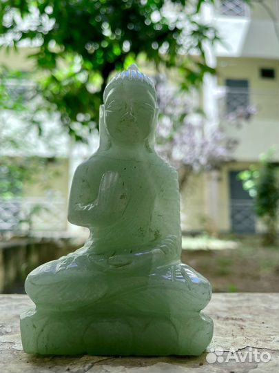 Статуэтка будда