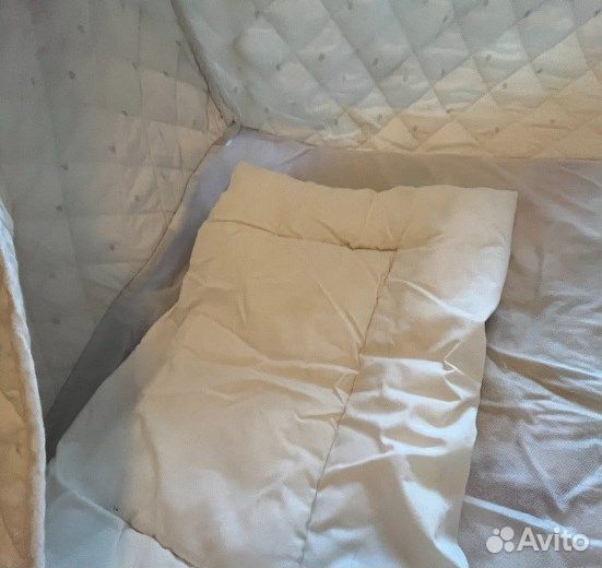 IKEA мягкий бортик в кроватку + подушка